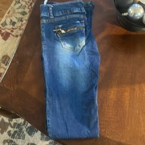 Blue skinny jeans